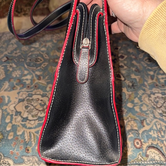 Tommy Hilfiger Black and Red Shoulder Bag - Picture 5 of 9